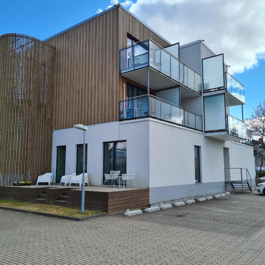 Aisa 39 Apartment Parnu Exterior photo