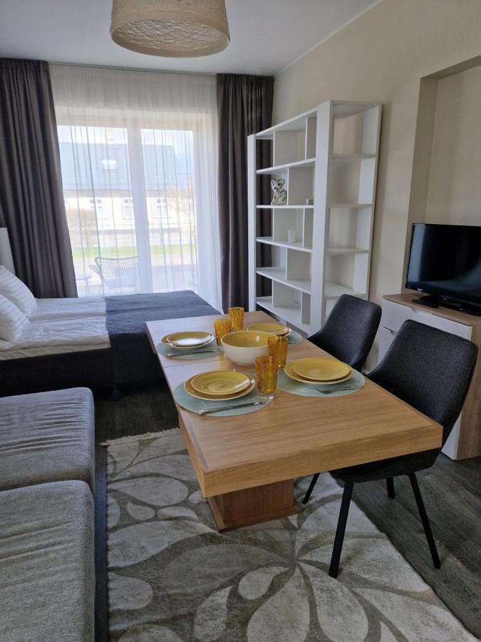 Aisa 39 Apartment Parnu Exterior photo